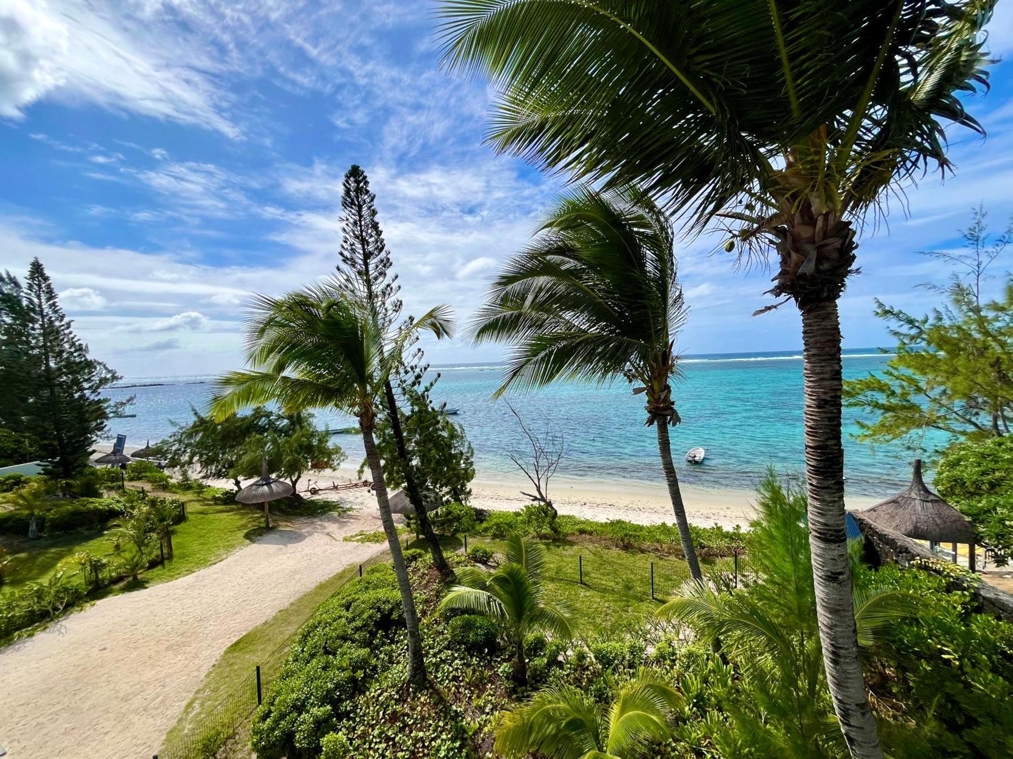 Summer Beachfront * Belle Mare