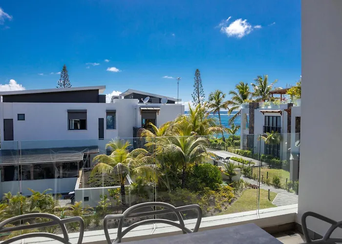 Summer Beachfront Apartment