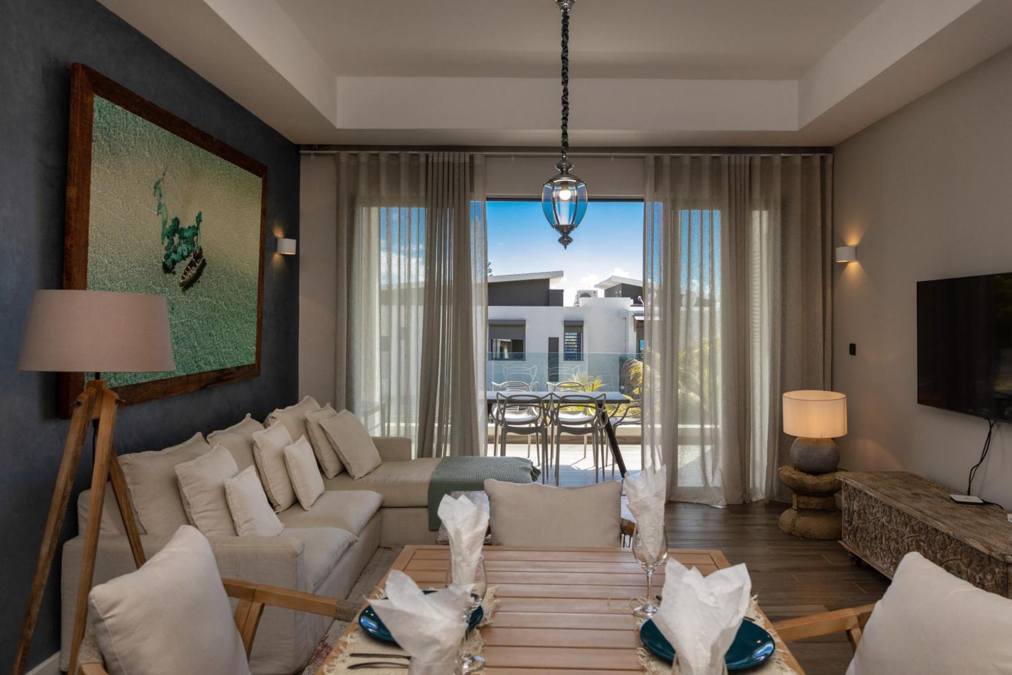 Summer Beachfront Apartmán